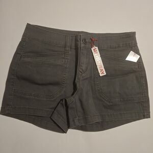 UNIONBAY Women's Galaxy Gray Cargo Shorts NWT